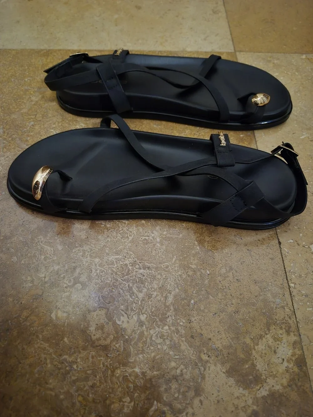 bebe sleek black